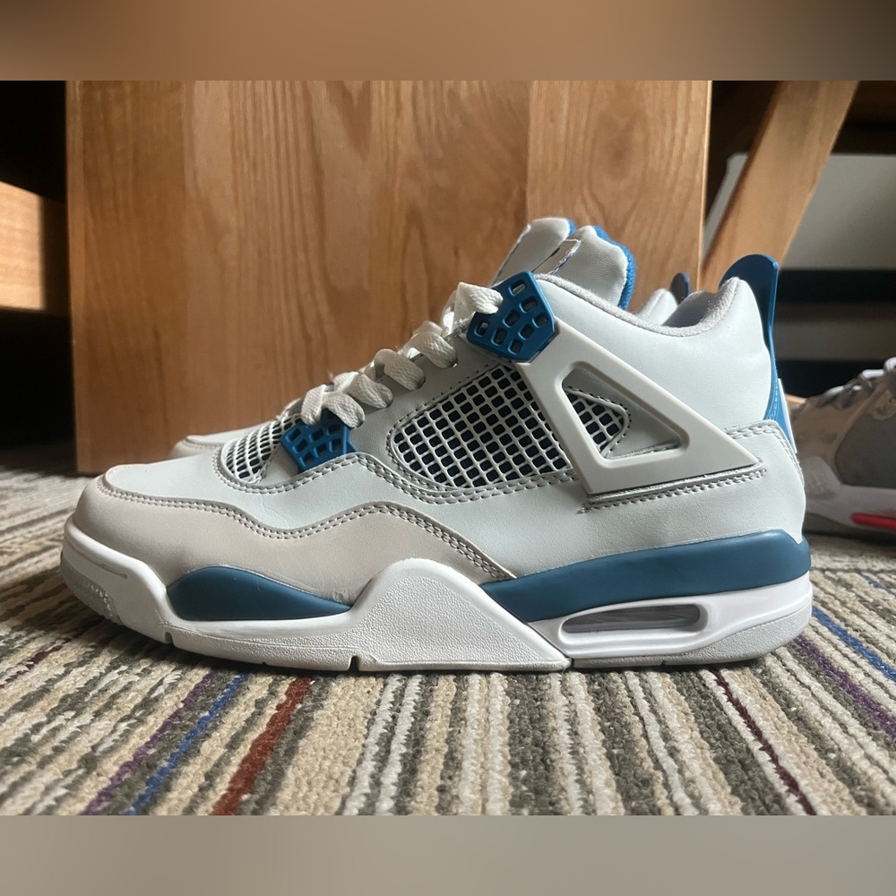 2024 Military blue 4 size 8.5